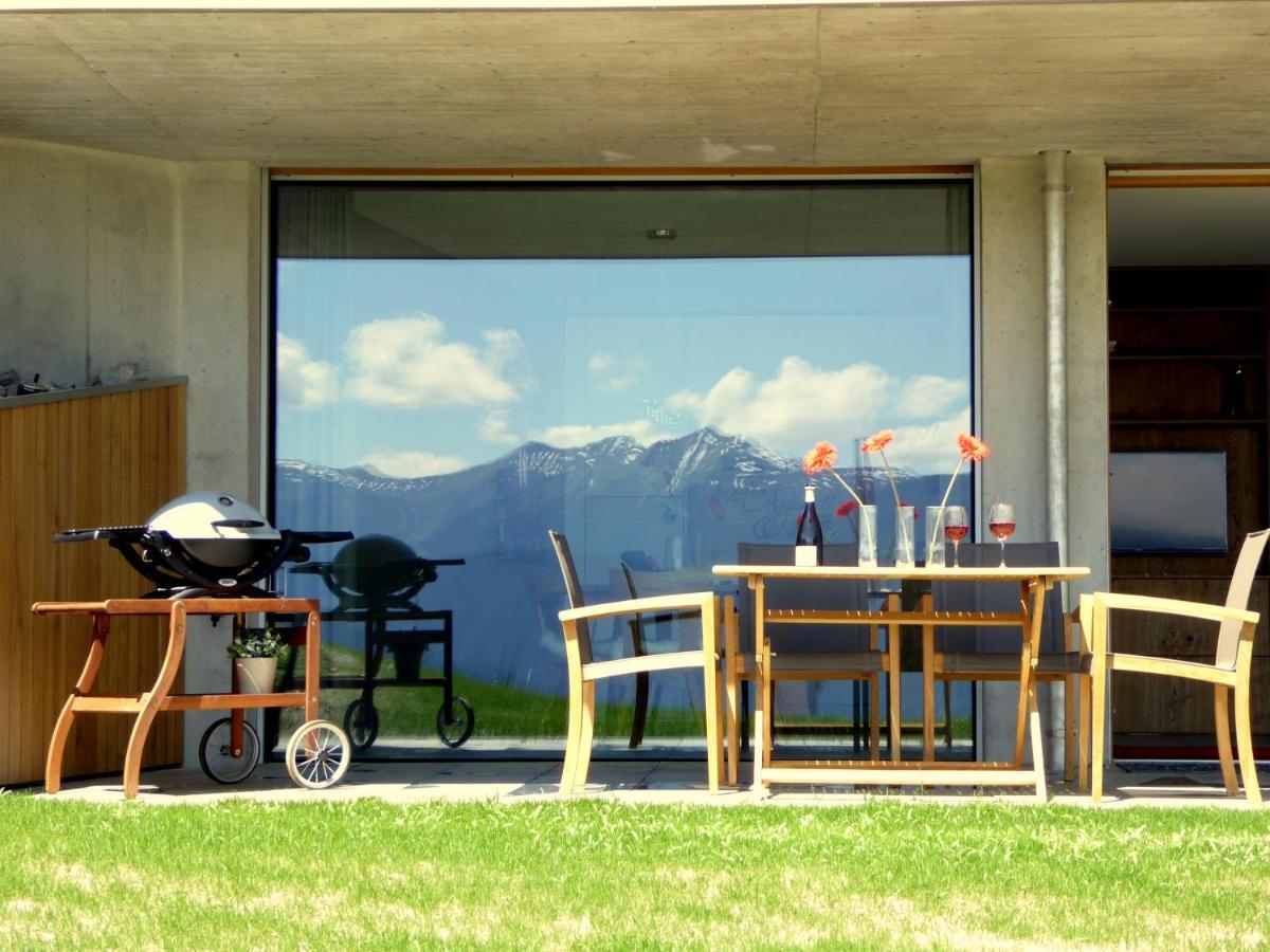 Casa Admisa, Spektakulaere Aussicht, Ski In And Out, Hochwertige Einrichtung, Valserstein Und Eiche Flims Buitenkant foto