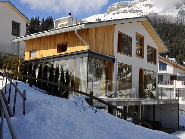 Casa Admisa, Spektakulaere Aussicht, Ski In And Out, Hochwertige Einrichtung, Valserstein Und Eiche Flims Buitenkant foto