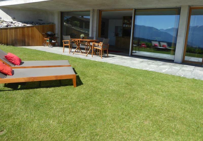 Casa Admisa, Spektakulaere Aussicht, Ski In And Out, Hochwertige Einrichtung, Valserstein Und Eiche Flims Buitenkant foto