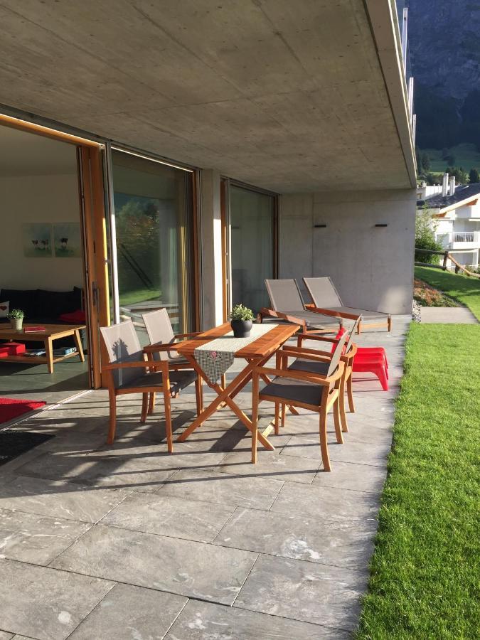 Casa Admisa, Spektakulaere Aussicht, Ski In And Out, Hochwertige Einrichtung, Valserstein Und Eiche Flims Buitenkant foto